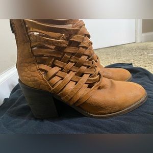 Free people carrera booties , vintage tan  size 38/8